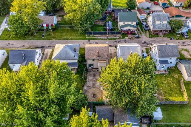 1628 May Place NE, Canton, OH 44705