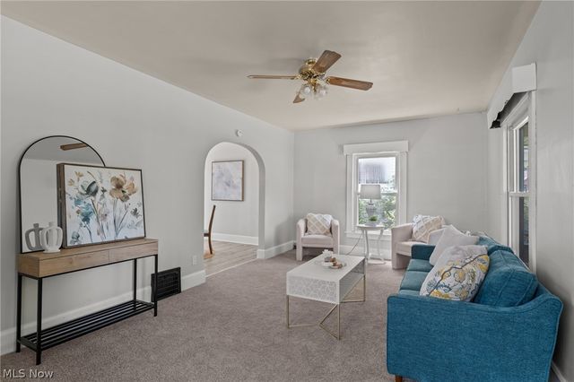 1628 May Place NE, Canton, OH 44705