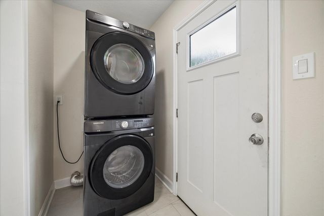 1109 Hays Street, Houston, TX 77009
