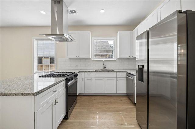 1109 Hays Street, Houston, TX 77009