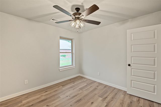 10702 E 101st Street N, Owasso, OK 74055