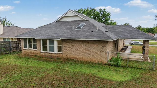 10702 E 101st Street N, Owasso, OK 74055