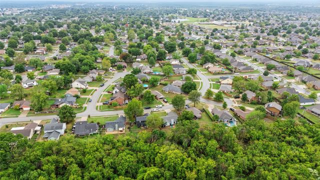 10702 E 101st Street N, Owasso, OK 74055