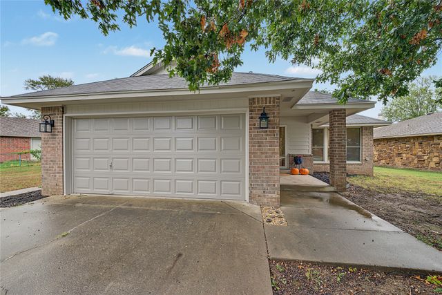 10702 E 101st Street N, Owasso, OK 74055