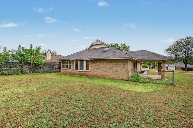 10702 E 101st Street N, Owasso, OK 74055