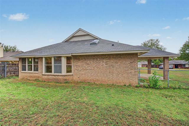 10702 E 101st Street N, Owasso, OK 74055