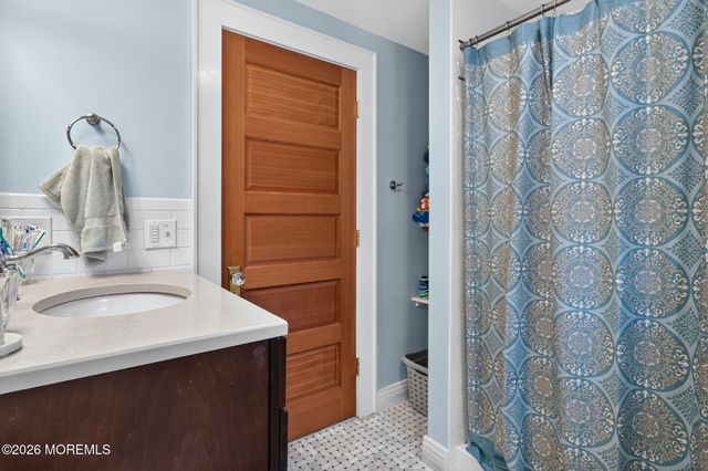 60 Asbury Avenue, Ocean Grove, NJ 07756