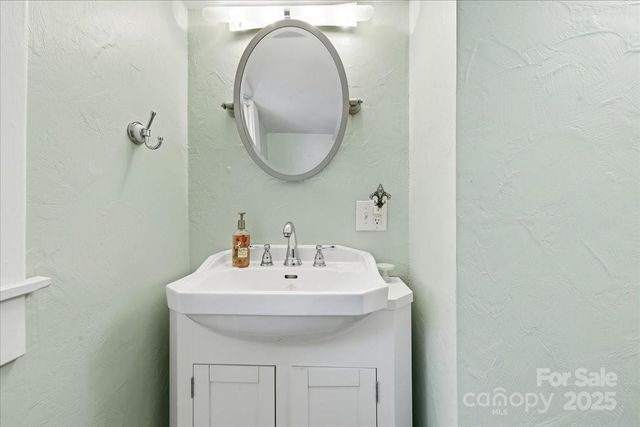 301 Maupin Avenue, Salisbury, NC 28144