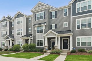 2237 Glacier Street, Mundelein, IL 60060