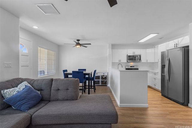 91-2075 Kaioli Street 902, Ewa Beach, HI 96706