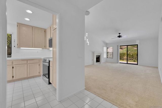 11604 Springside Rd, San Diego, CA 92128