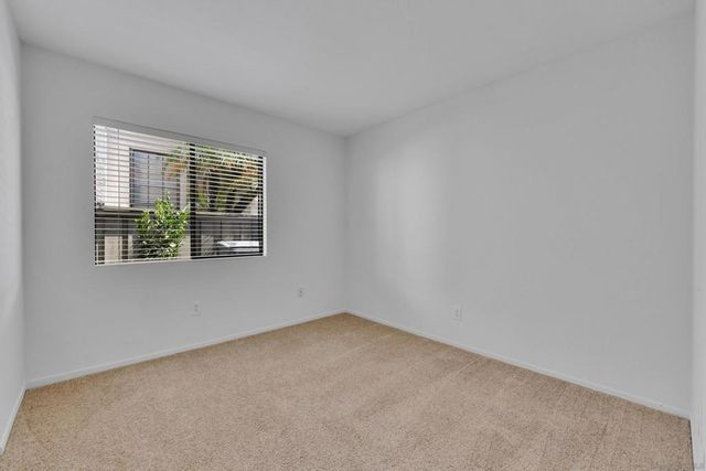 11604 Springside Rd, San Diego, CA 92128