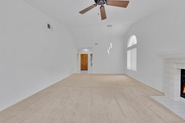 11604 Springside Rd, San Diego, CA 92128