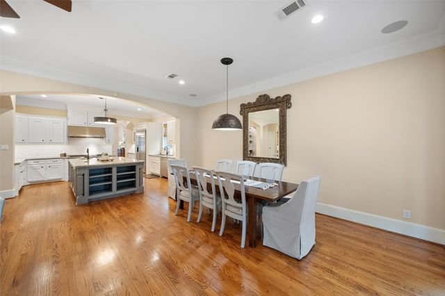 1363 Chippendale Road, Houston, TX 77018