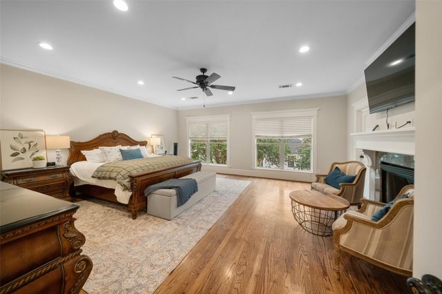 1363 Chippendale Road, Houston, TX 77018