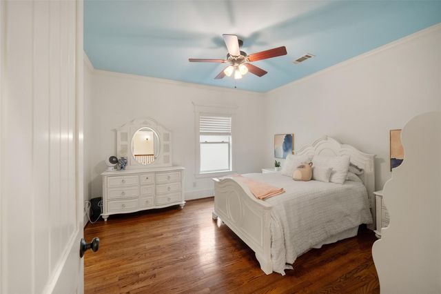 1363 Chippendale Road, Houston, TX 77018