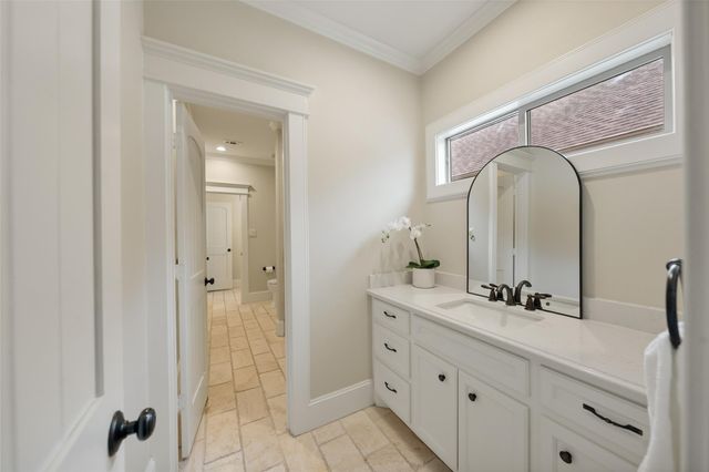 1363 Chippendale Road, Houston, TX 77018