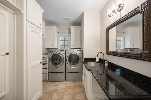 1363 Chippendale Road, Houston, TX 77018