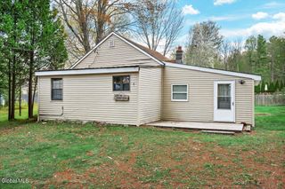124 Mohawk Avenue, Providence, NY 12025