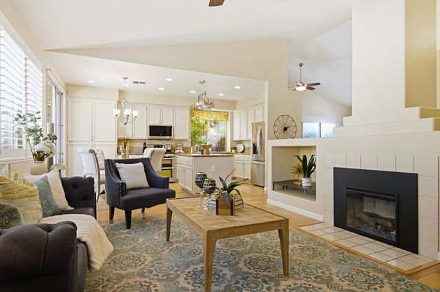 209 Wisteria Ct, Roseville, CA 95678