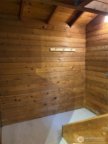 16726 Mountain Side Drive E, Greenwater, WA 98022