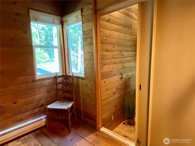 16726 Mountain Side Drive E, Greenwater, WA 98022