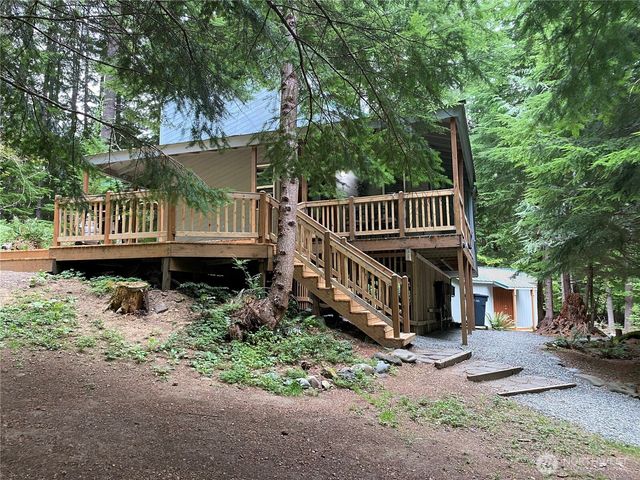 16726 Mountain Side Drive E, Greenwater, WA 98022
