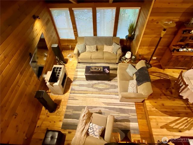 16726 Mountain Side Drive E, Greenwater, WA 98022