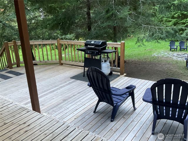 16726 Mountain Side Drive E, Greenwater, WA 98022