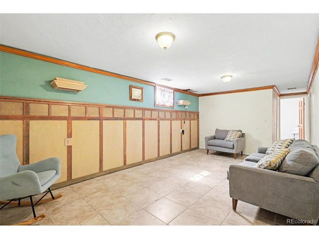1483 S Balsam St, Denver, CO 80232