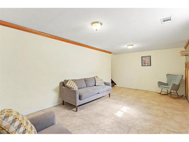 1483 S Balsam St, Denver, CO 80232