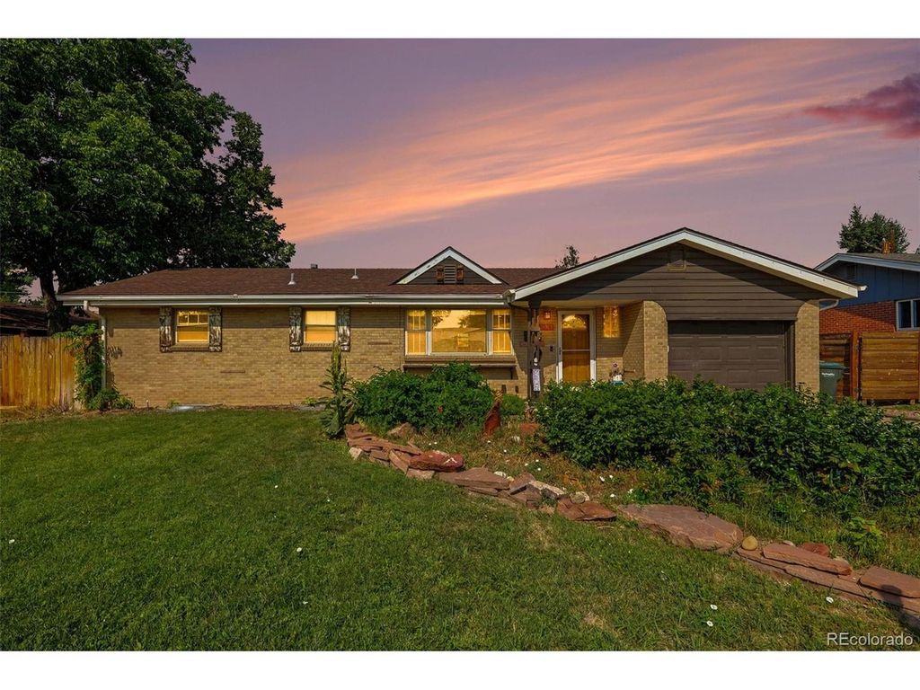 1483 S Balsam St, Denver, CO 80232