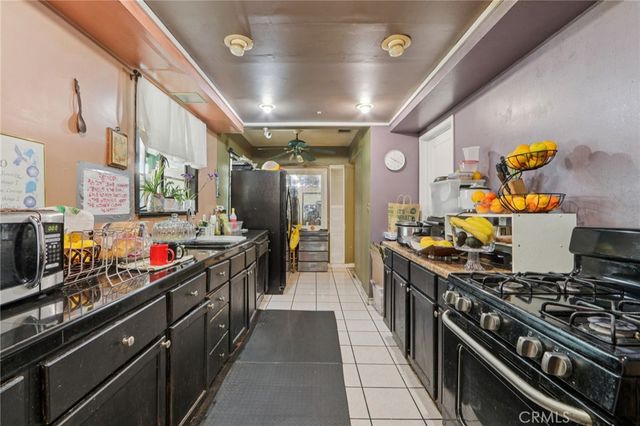 8345 Kester, Panorama City, CA 91402