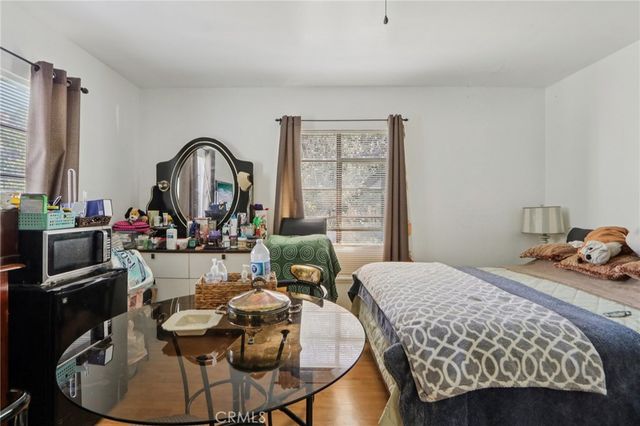 8345 Kester, Panorama City, CA 91402