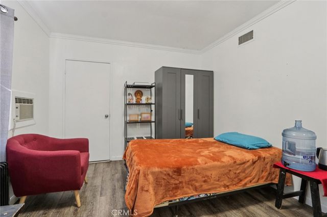 8345 Kester, Panorama City, CA 91402