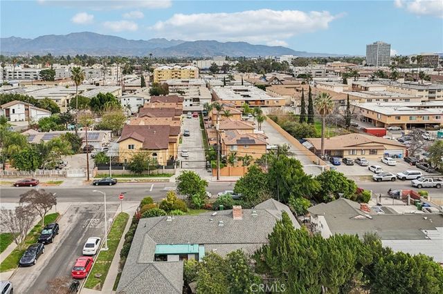 8345 Kester, Panorama City, CA 91402