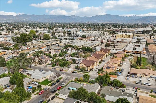8345 Kester, Panorama City, CA 91402