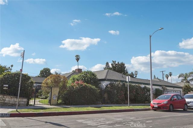8345 Kester, Panorama City, CA 91402