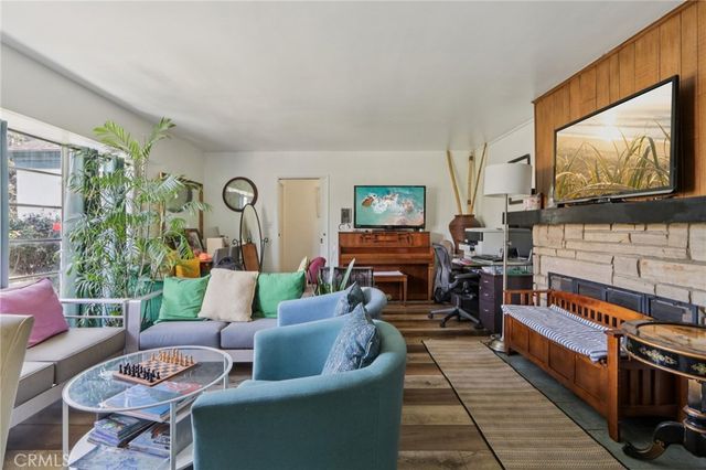 8345 Kester, Panorama City, CA 91402
