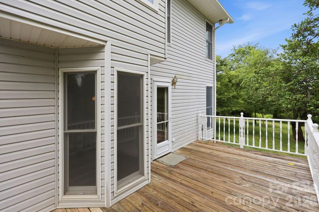 1091 WINDSWEPT RIDGE Road, Marshall, NC 28753