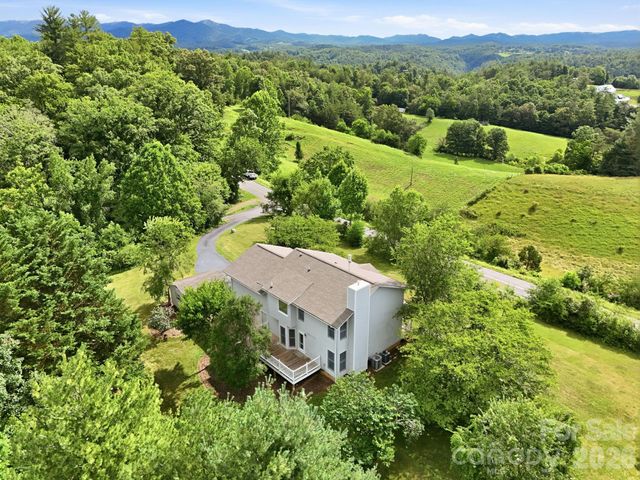 1091 WINDSWEPT RIDGE Road, Marshall, NC 28753