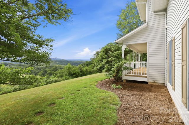 1091 WINDSWEPT RIDGE Road, Marshall, NC 28753