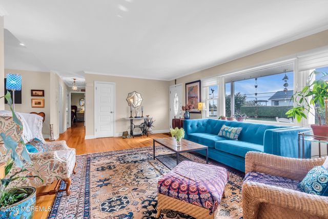 67 N Farragut Avenue, Manasquan, NJ 08736