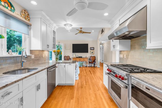 67 N Farragut Avenue, Manasquan, NJ 08736