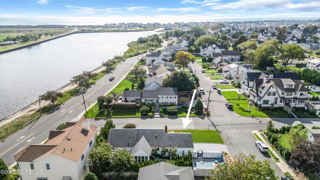67 N Farragut Avenue, Manasquan, NJ 08736