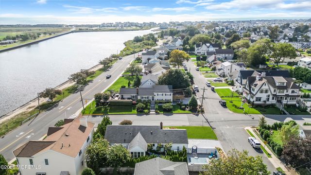 67 N Farragut Avenue, Manasquan, NJ 08736