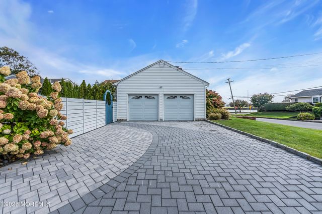 67 N Farragut Avenue, Manasquan, NJ 08736