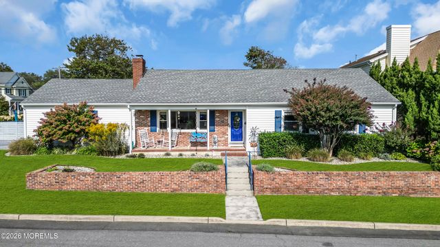 67 N Farragut Avenue, Manasquan, NJ 08736