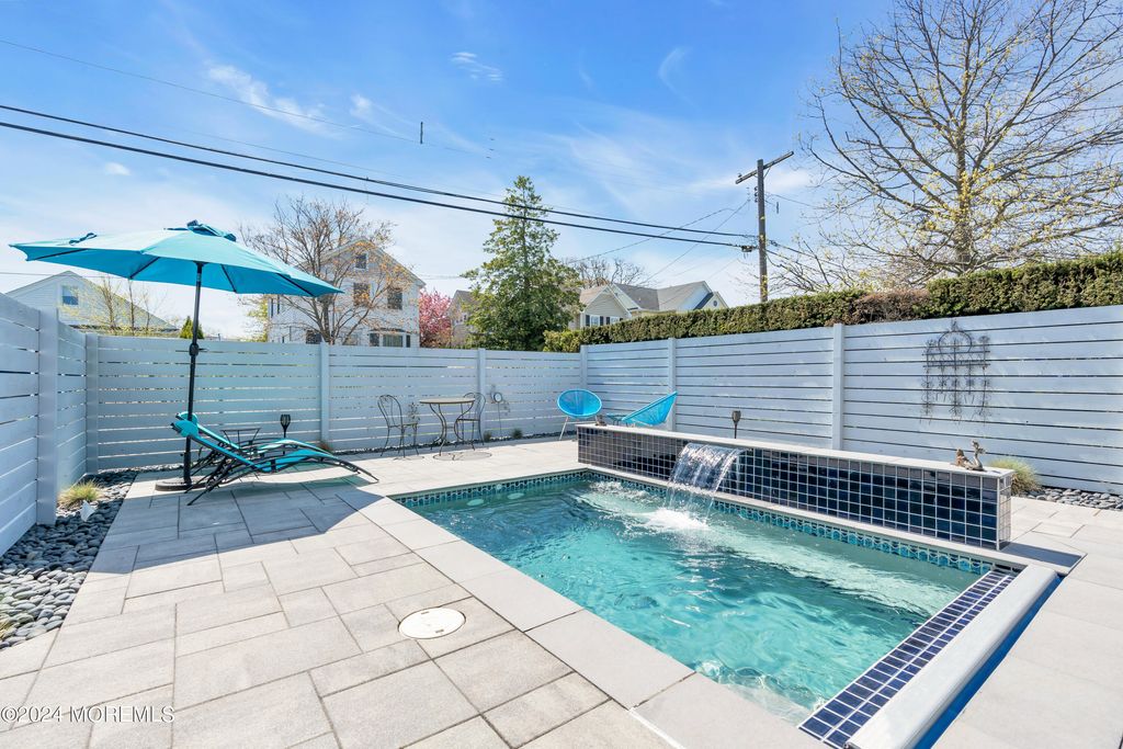 67 N Farragut Avenue, Manasquan, NJ 08736