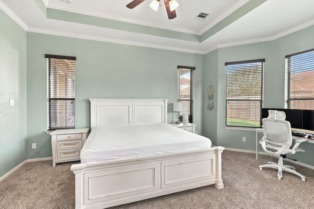 293 W Bend Drive, League City, TX 77573